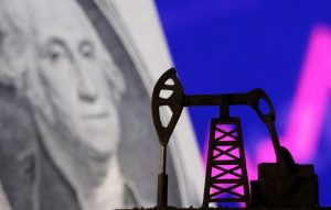Цената на нафтата падна под 88 долари