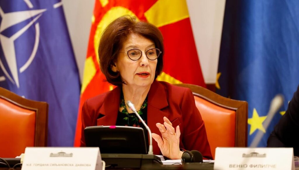 Сиљановска-Давкова во Ерменија на Самитот на Европската политичка заедница
