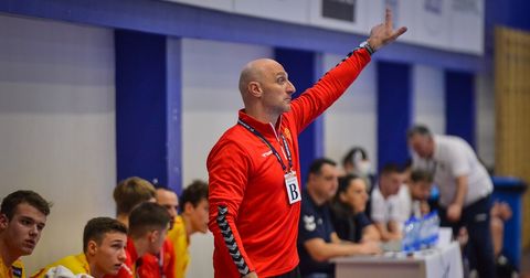 Селекторот Наум Танески повика 18 ракометари за мечевите на У20 селекцијата