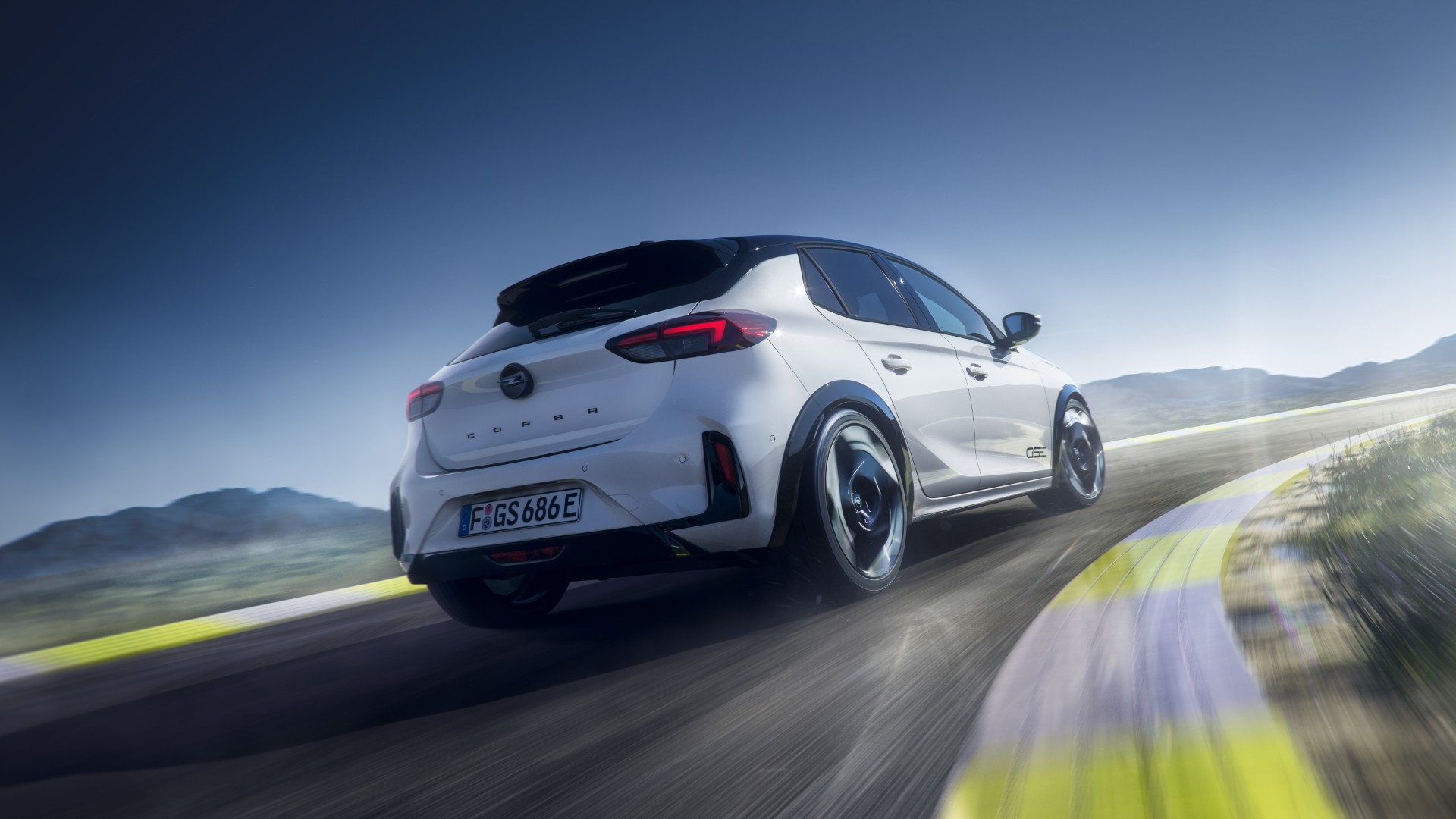 Opel ја враќа легендарната GSE ознака со новата електрична Corsa GSE