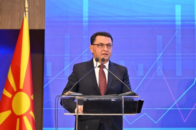 Славески најави корекција на основната каматна стапка доколку продолжат инфлациските притисоци
