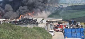 Пожарот во Визбегово се уште е активен