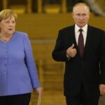 ЕУ размислува Драги или Меркел да преговараат со Путин