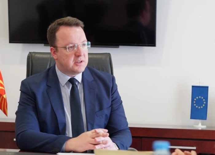 Николоски: Ние сме единствена земја во регионот што отвара нови авио линии во најголемат авиокриза