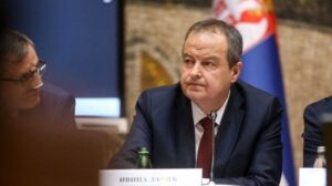 Дачиќ: Некој намерно предизвикува конфликти со полицијата и хаос за да добие политички поени