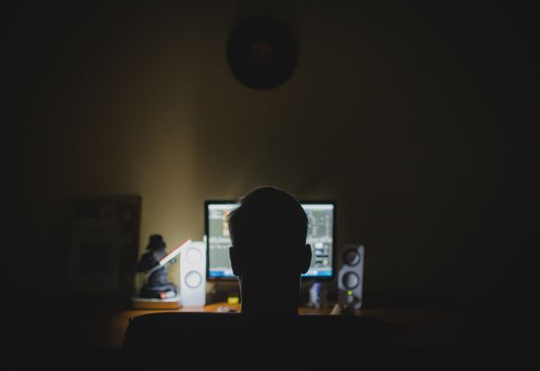 Грција планира да ја забрани анонимноста на интернет