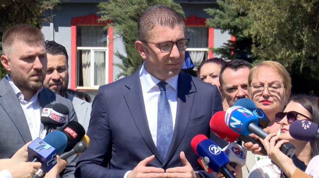 Мицкоски за притворот на обезбедувачот: „Тој е дел од претходницата, а сопругата ќерка на мој колега“