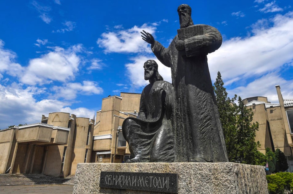 Сиљановска, Гаши и Мицкоски со честитки за 24 Мај -Денот на сесловенските просветители Св.Кирил и Методиј