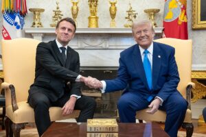 Макрон: Нема да учествуваме во операцијата на Трамп во Ормутскиот теснец