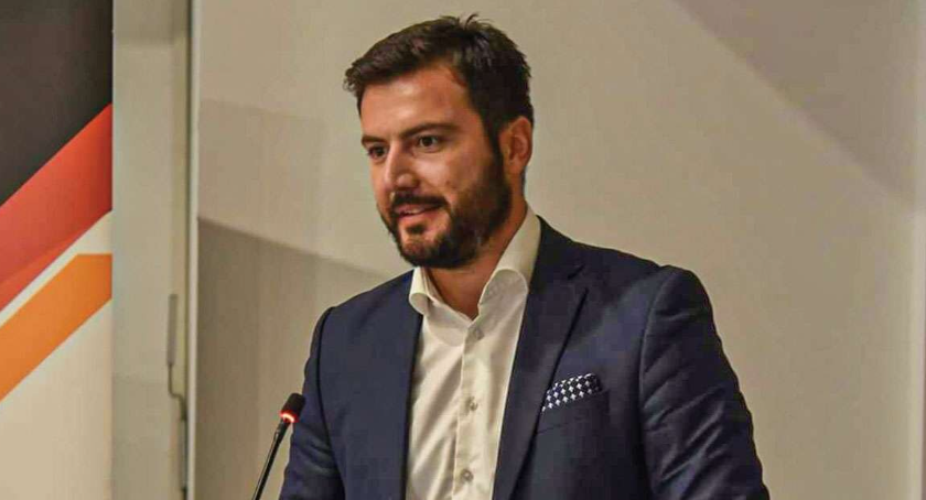 Штипскиот градоначалник Јорданов направи смена на директорите на детските градинки