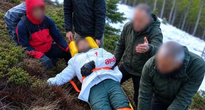 ДЕТАЛИ ЗА СПАСУВАЧКАТА АКЦИЈА: Планинар со скршеници на колкот и ногата, од Кораб итно пренесен во болница