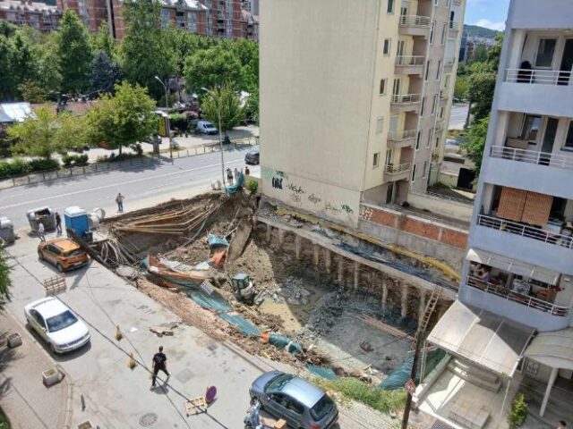 Општина Центар го санкционира инвеститорот по свлечиштето во близина на Католичката црква