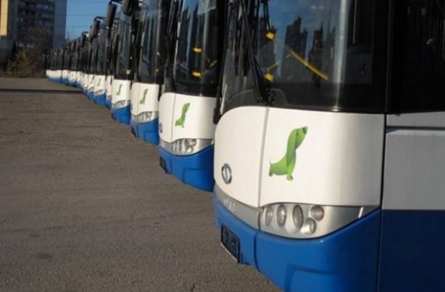 Одземен автобус на автопатот Велес-Скопје кој превезувал ученици од екскурзија