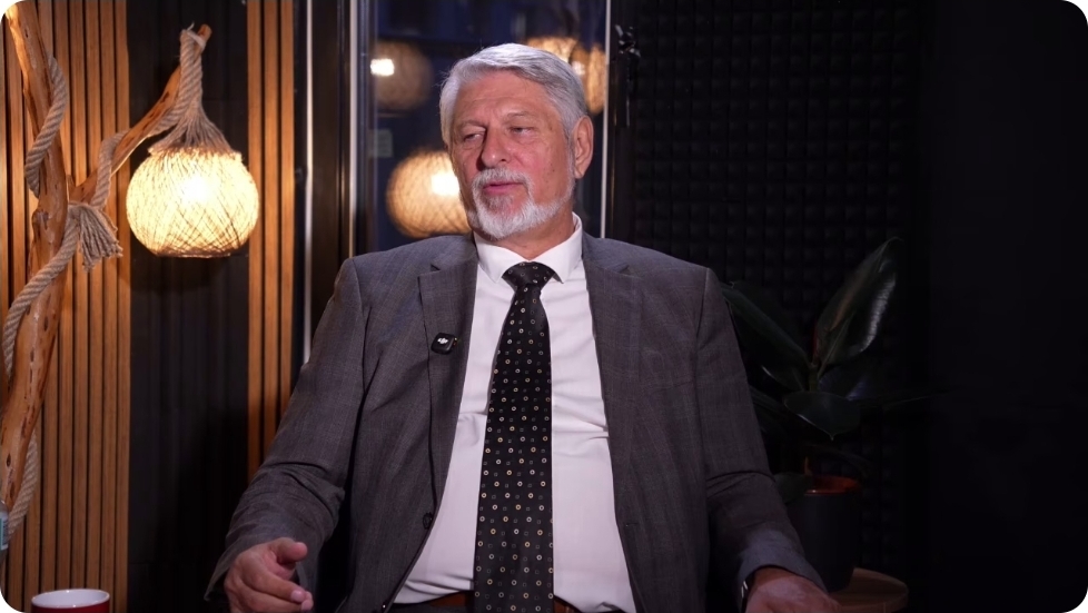 Јакимовски за Лукровски: Човекот едноставно не се пронајде во оваа работа, си го нарушил комодитетот