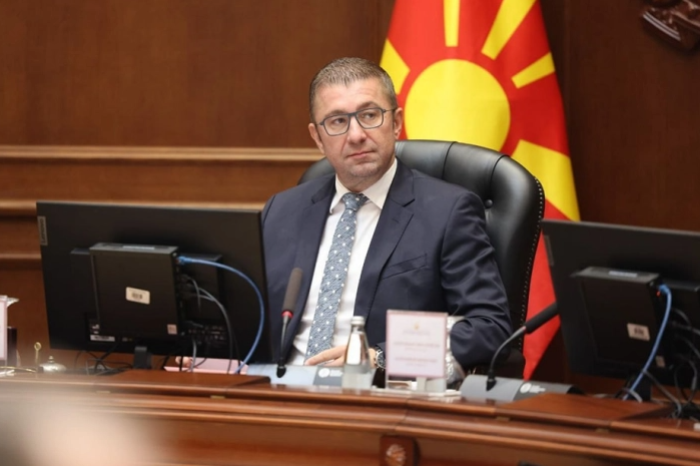 Мицкоски го честита Курбан Бајрам: Да продолжиме заеднички да градиме општество на разбирање, единство и почитување