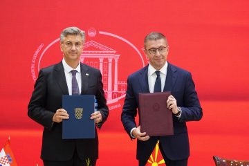 (ФОТОГАЛЕРИЈА) Договорот за стратешка соработка со Хрватска овозможува уште поголема економска соработка, истакна Мицкоски