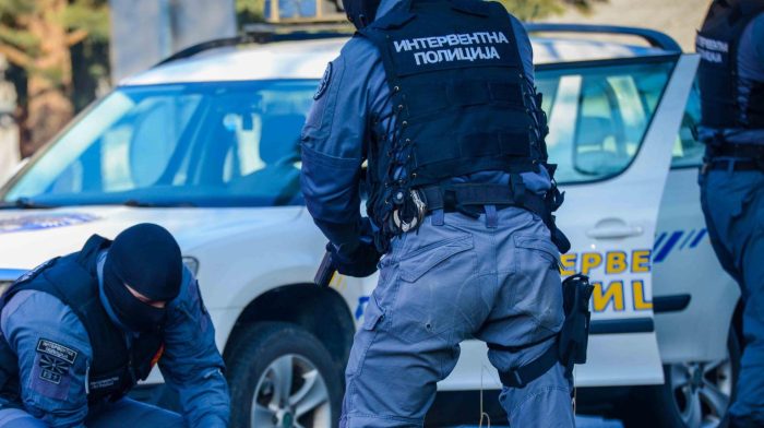 Кривична против полицајци од Интервентна, употребиле прекумерна физичка сила врз приведено лице