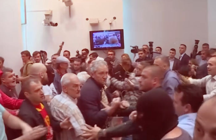 АНАЛИЗА НА МИА: Како Основниот кривичен и Апелационен суд во Скопје ги изиграа 15 осудени на 200 години затвор за „27 април“