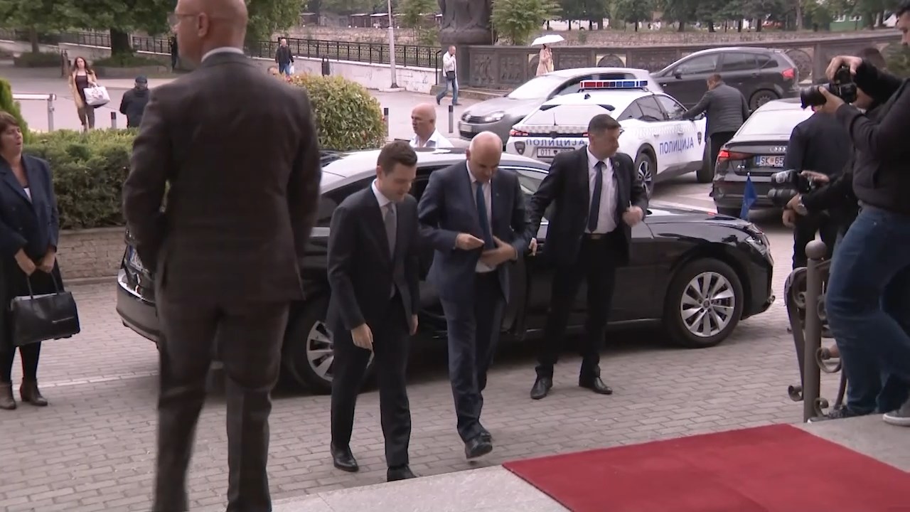 Муцунски: Услови за уставни измени нема, Берсе оценува наредок од Бугарија за пресудите од Стразбур