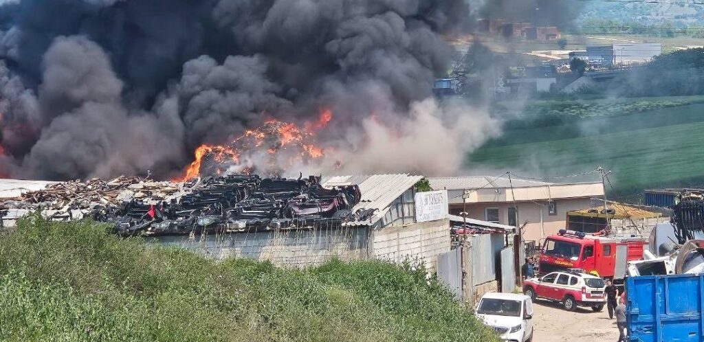 Повторно голем пожар во Шуто Оризари – црн чад го прекри цел северен дел од Скопје
