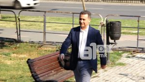 Груевски уште е државјанин на Македонија, постапката за екстрадиција продолжува, велат од Министерството за правда