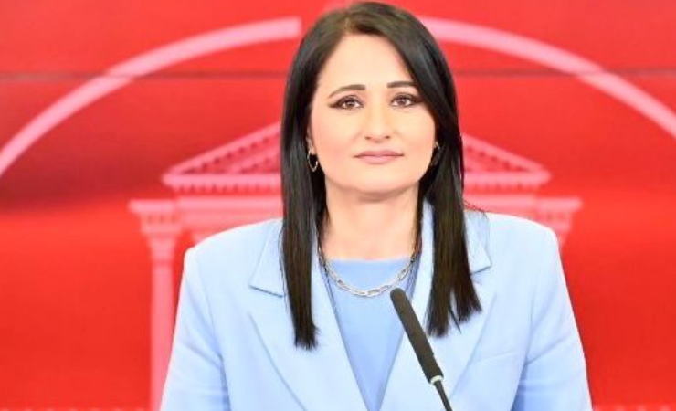 Азизи: Слободата на медиумите е темелот на нашата слобода како општество