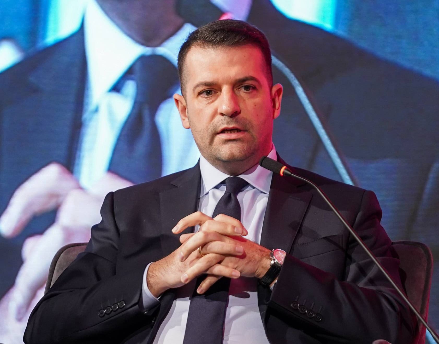 Томовски: МИА, Европски прашања и повеќе институции ќе добијат нови простории во стара Комерцијална банка