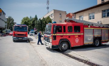 Дефиле со вклучени сирени по повод Денот на пожарникарите
