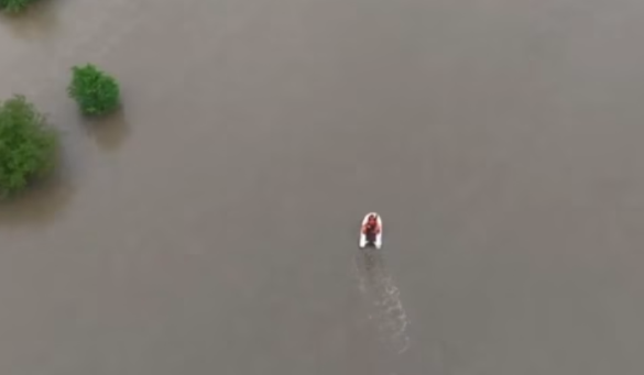 Поплавени куќи, евакуации и затворени патишта во Бугарија