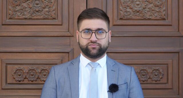 Манасиевски го обвинува Филипче дека има исти ставови со Стојанов од фондација „Македонија“