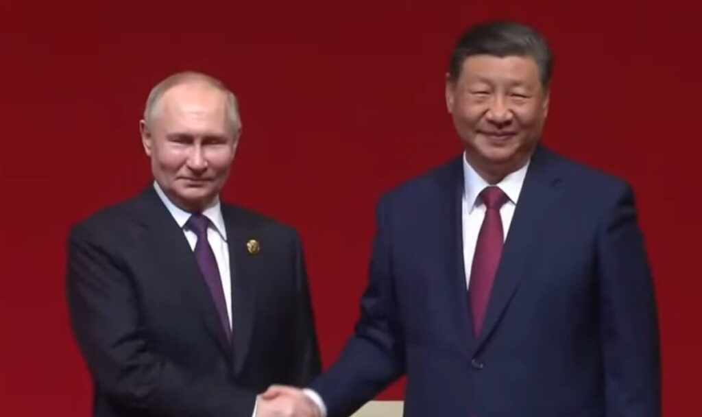 Путин и Си: Пријателство без рамноправност