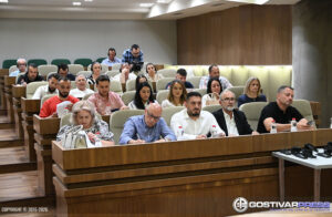 Улици, кучиња скитници, речни корита – Граѓански барања и проблеми пред Советот на Гостивар