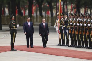 ВИДЕО: Кина и Русија ја закајнуваат соработката во одбраната, највуваат заеднички воени вежби