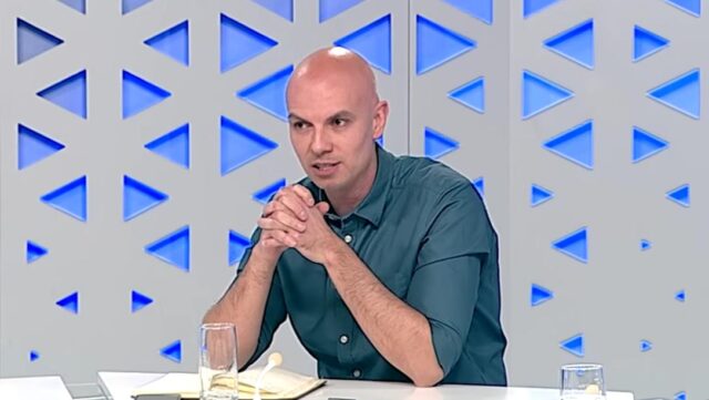 Крмов: ВМРО-ДПМНЕ бара предвремени избори бидејќи не сака сама да ги внесе Бугарите во Уставот