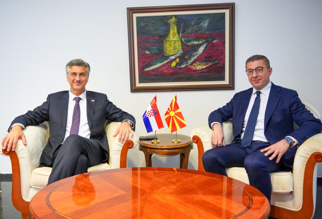 Мицкоски го пречека хрватскиот премиер Пленковиќ