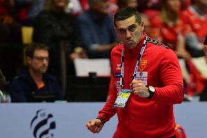 Лазаров го скрати списокот: Без Пешевски, шанса за Гогов