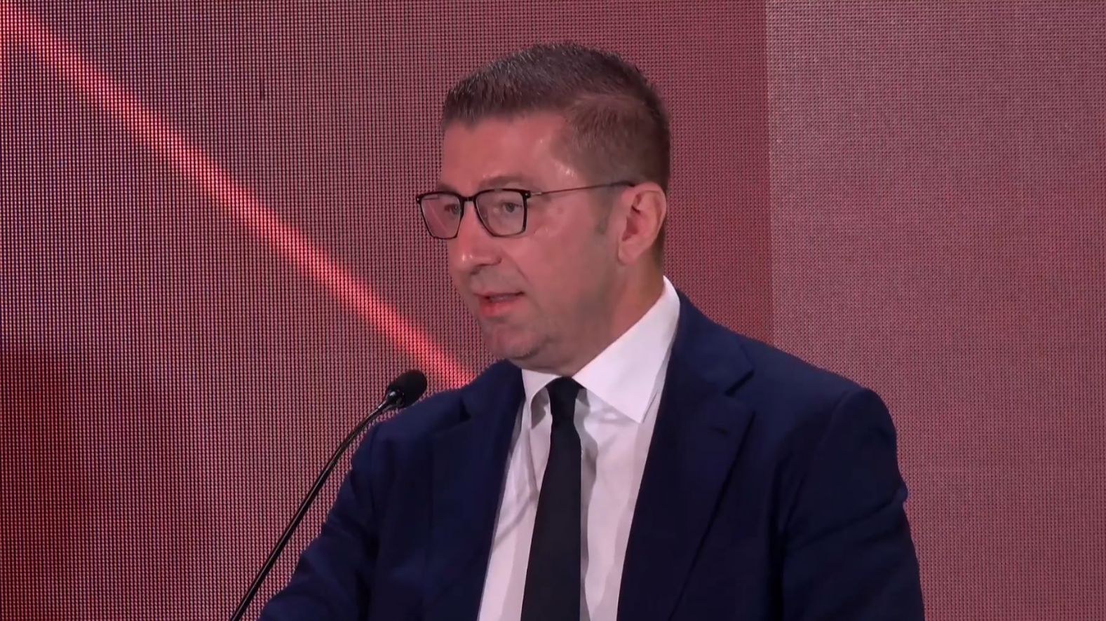 Мицкоски на „Македонија 2025“: Преку поврзување до економски раст