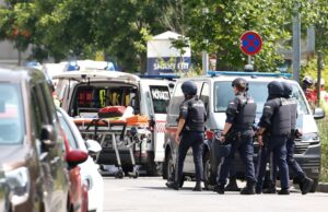 Драма во Австрија: Три лица загинаа пред ресторан, маж ги уби ќерката и сопругата, а потоа се самоуби