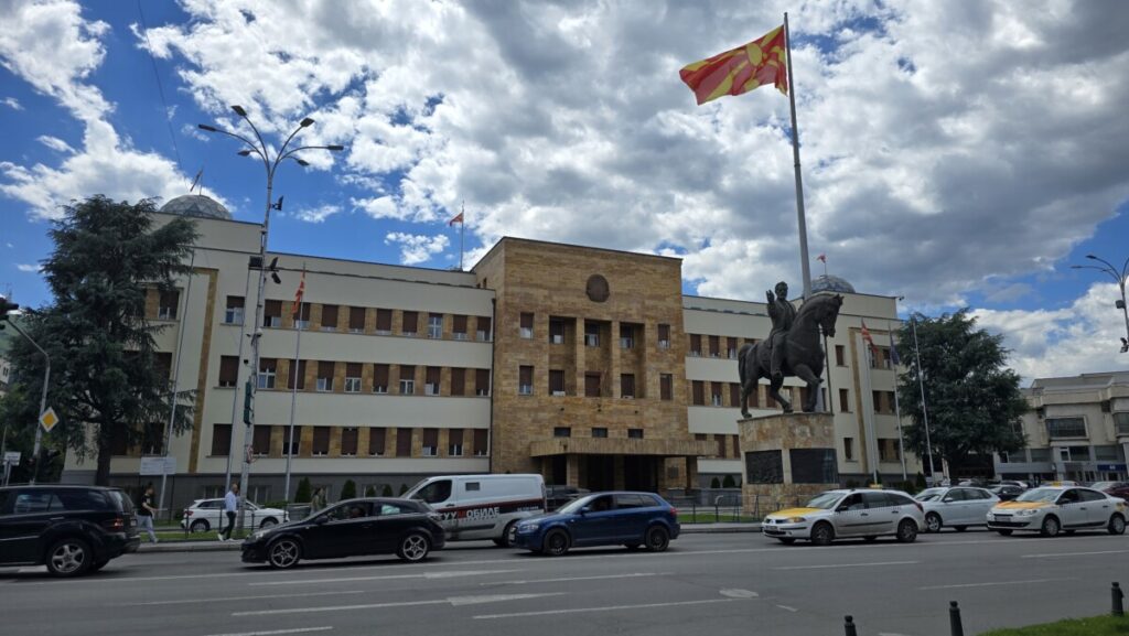 Собранието го одби предлогот на СДСМ: Министрите да не можат да имаат двојно државјанство