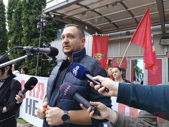ТРЕНДАФИЛОВ ОД ССМ СЕ ПОЖАЛИ: Имаме 260.000 работници со плата под 600 евра, а само неколку илјади дојдоа на протестот за 1 Мај