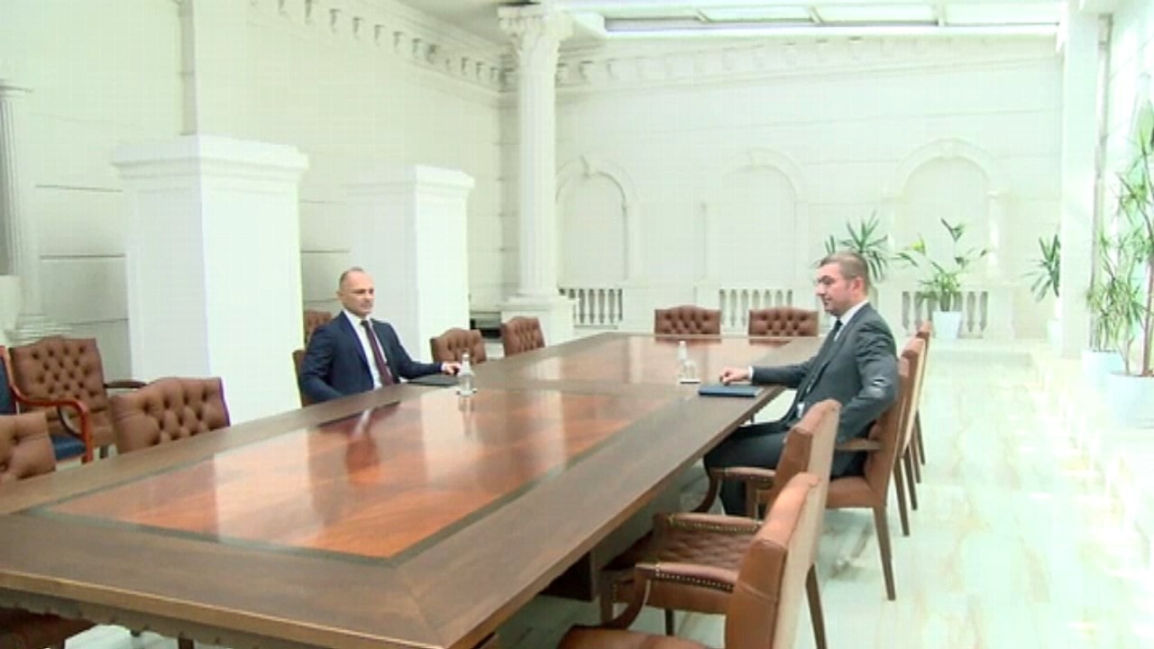 Нов ден, нова канонада од обвинувања и дискредитации на релација власт – опозиција