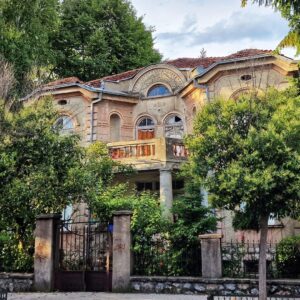 Охрид SOS со барање до Министерството за култура за итна привремена заштита на заштитена куќа во градот
