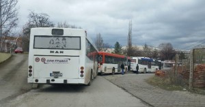 Одземен автобус на автопатот Велес-Скопје кој превезувал ученици од екскурзија, даден на вонреден технички преглед, учениците безбедно пренесени во Скопје