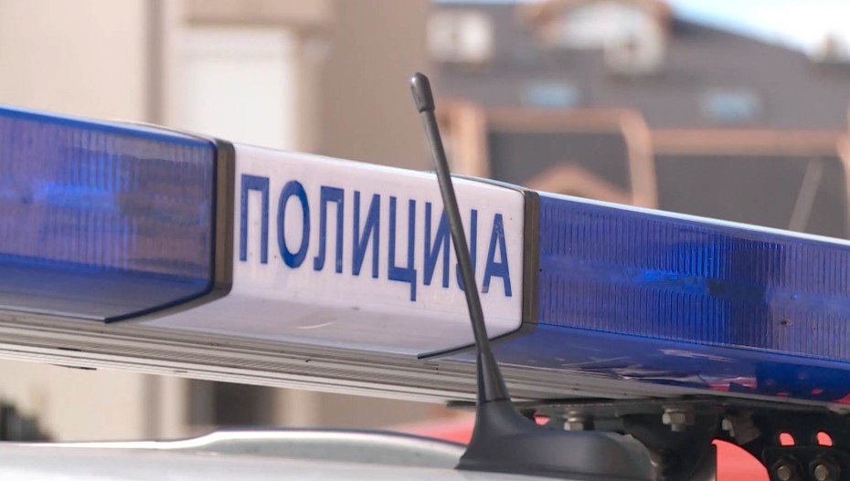 Државјанин на Чешка завршил со дефект на мотоциклот кај демиркаписко, па барал помош за извлекување!