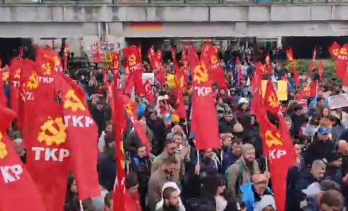 Повеќе од 550 лица приведени на демонстрациите по повод 1 мај во Истанбул, во останатите градови во Турција одбележувањето поминаа мирно