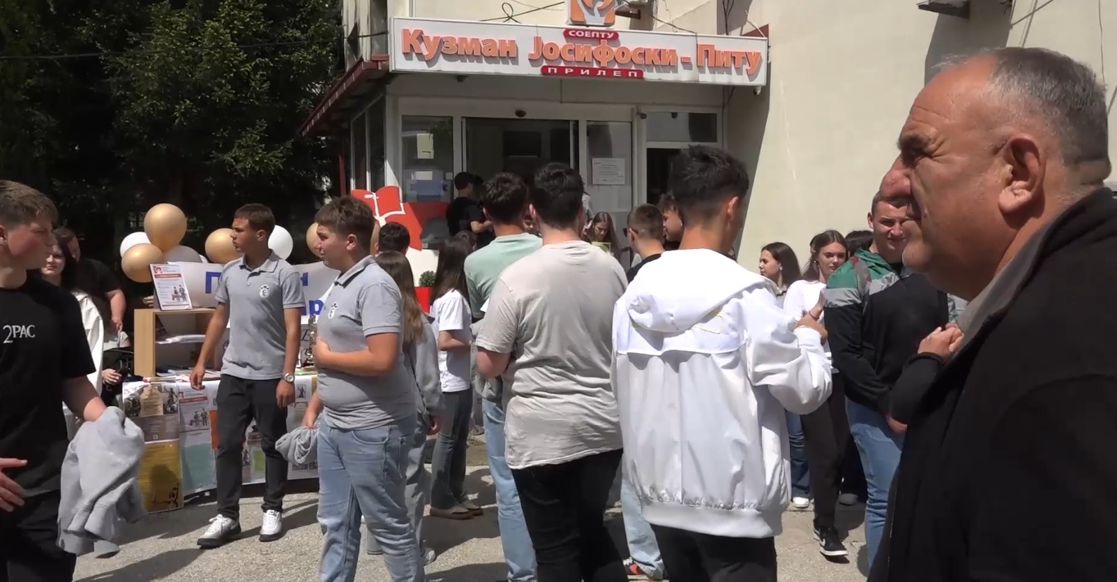 Во недостиг на ученици започна борбата кај средните училишта кој да запише повеќе ученици