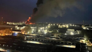 Ноќен напад врз Таганрог: Пожар во пристаништето по напад со беспилотни летала