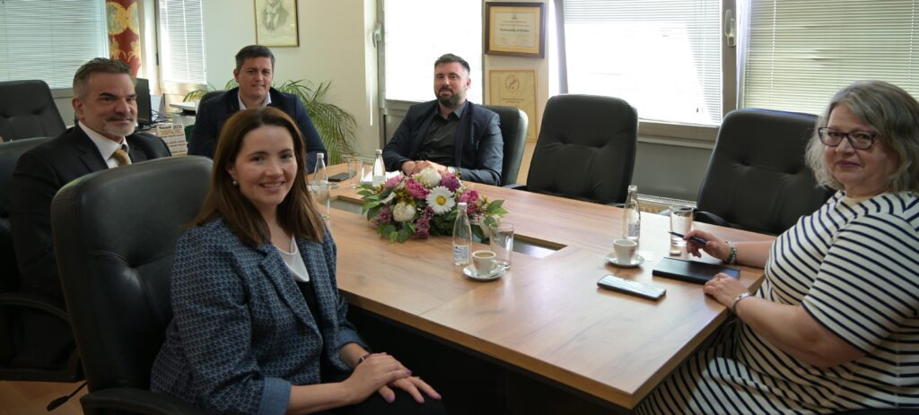 На посета кај градоначалникот Георгиевски делегација од Амбасадата на САД во Македонија