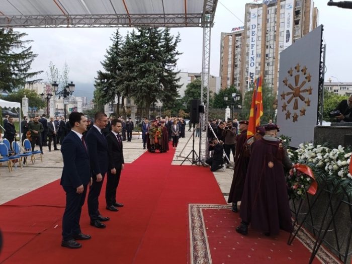 МИЦКОСКИ: Ние, Македонците, многу добро ја разбираме цената на слободата, нашата историја не е историја на покорување, туку на отпор