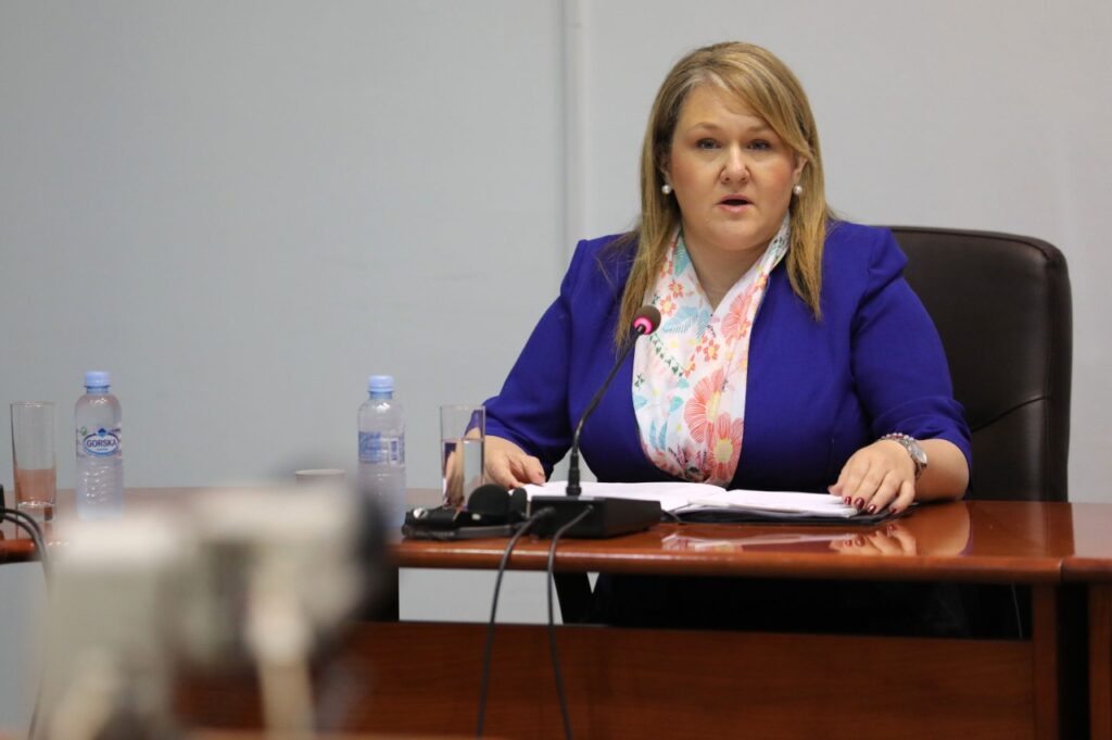 Петровска со обвинувања до власта: ВМРО-ДПМНЕ ги одби социјалните мерки, а одобри ново задолжување